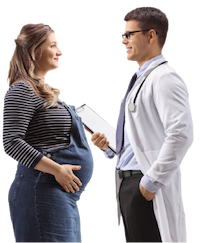 Un médico y una mujer embarazada